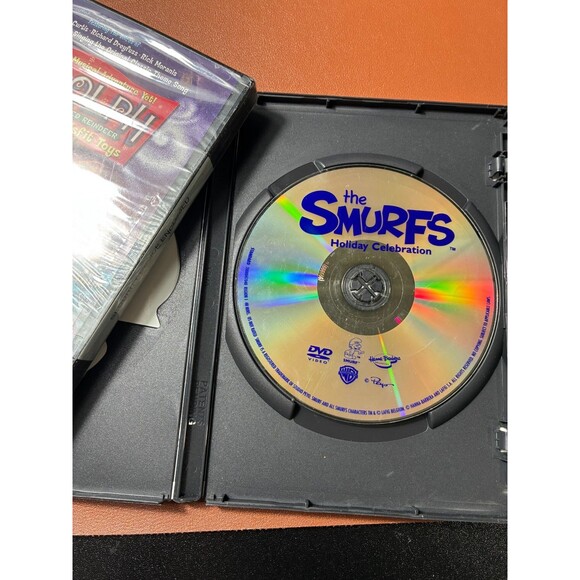 Christmas Kids DVD Lot Rudolph Red-Nosed Reindeer Island of Misfit Toys & Smurfs - Picture 3 of 3